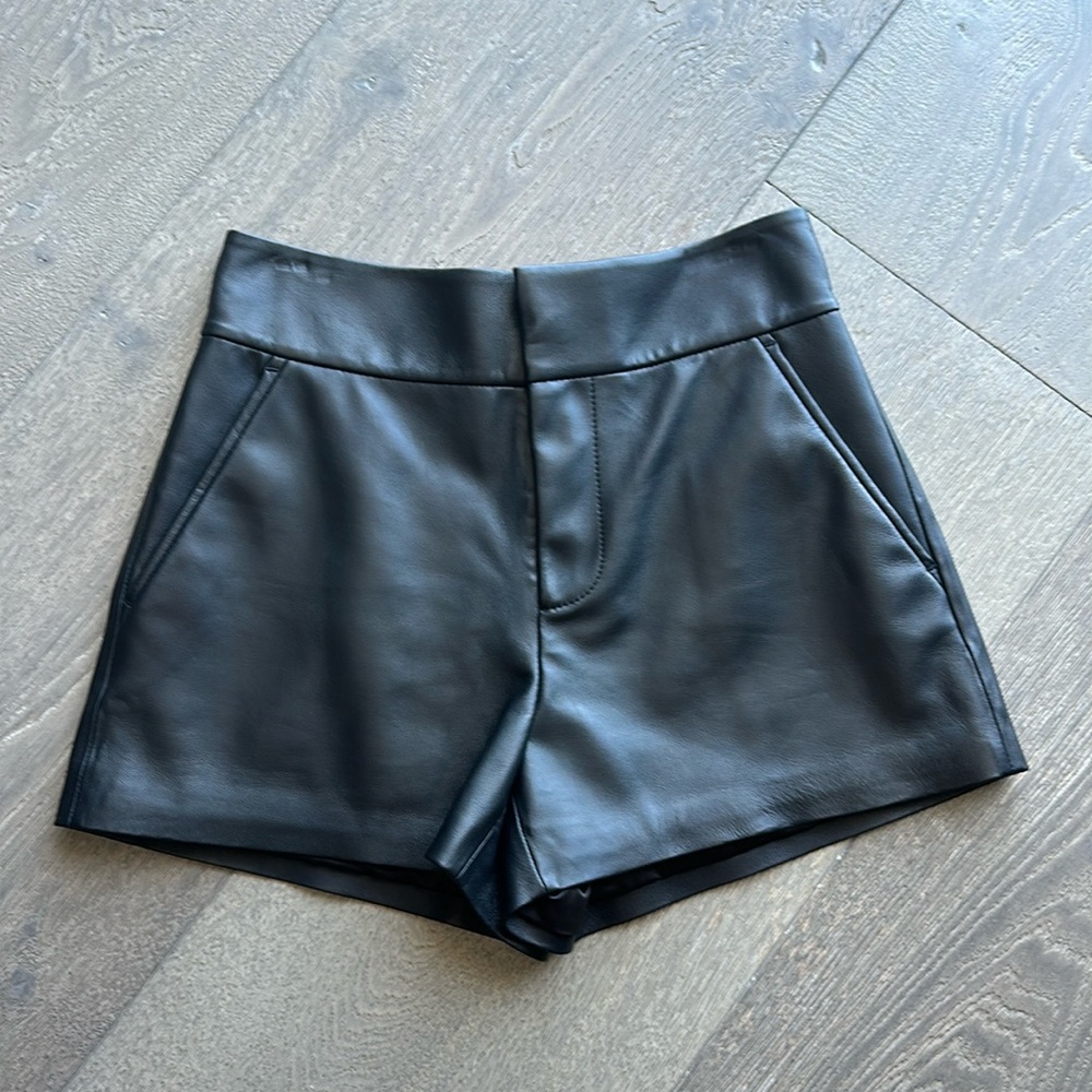 Alice + Olivia Cady High Waisted Leather Shorts, size 2